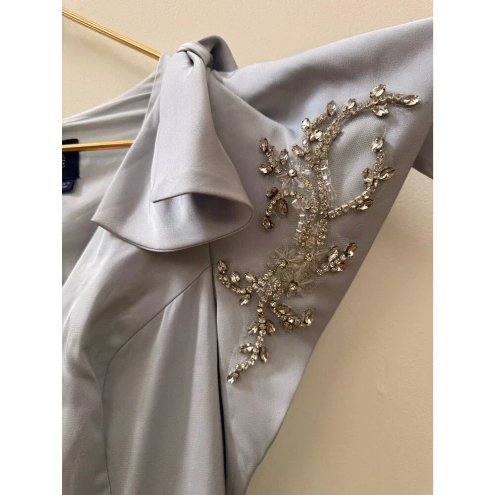 ✨ NWT Marchesa Notte Embellished Satin Crepe Gown ✨